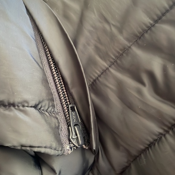 Colebrook Removable Hooded Puffer Jacket- Navy- Large - Picture 7 of 11